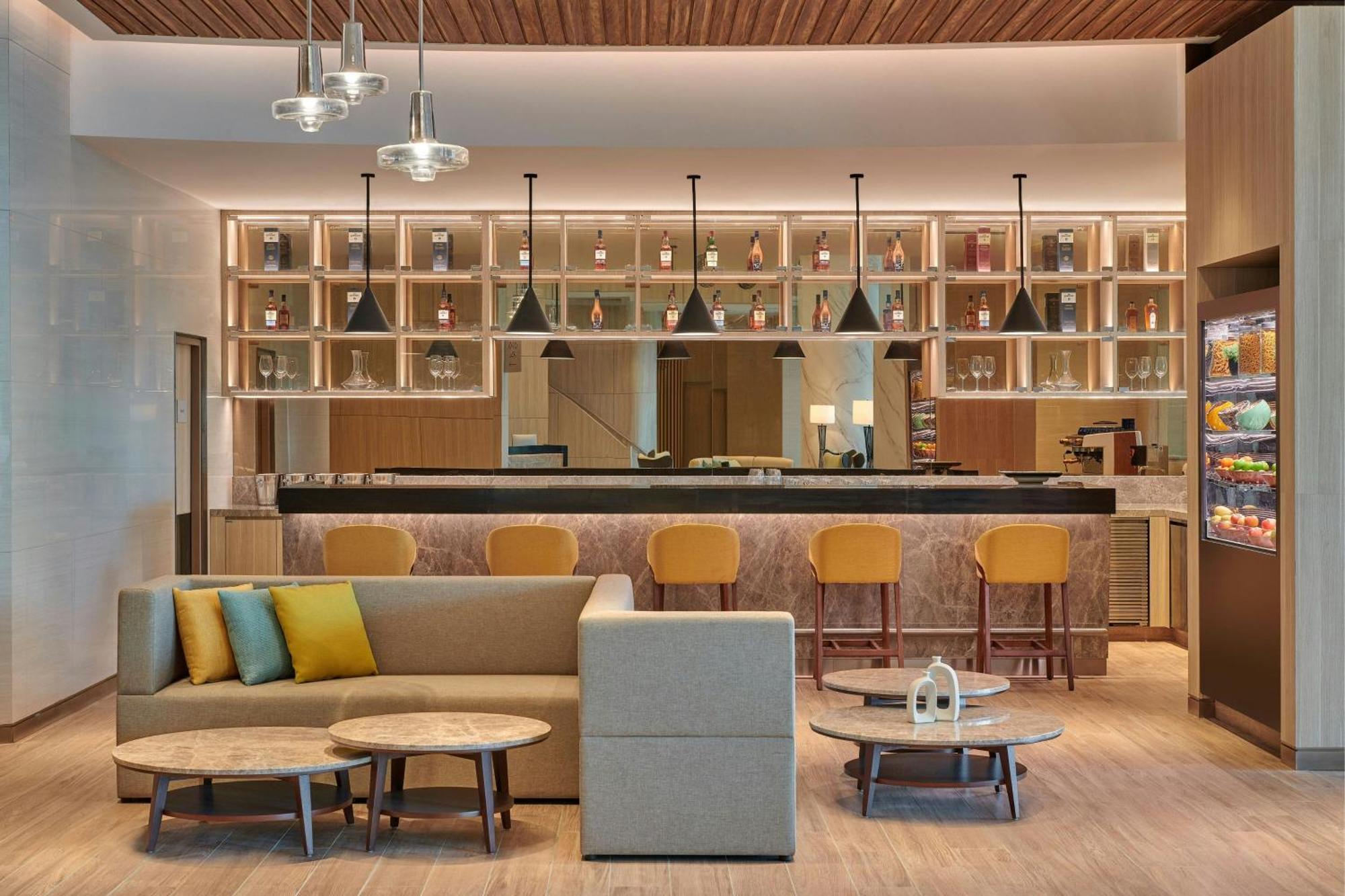 Courtyard By Marriott