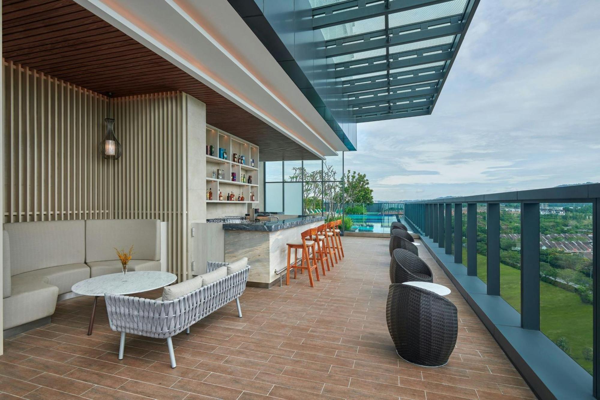 Courtyard By Marriott Hotel 4*