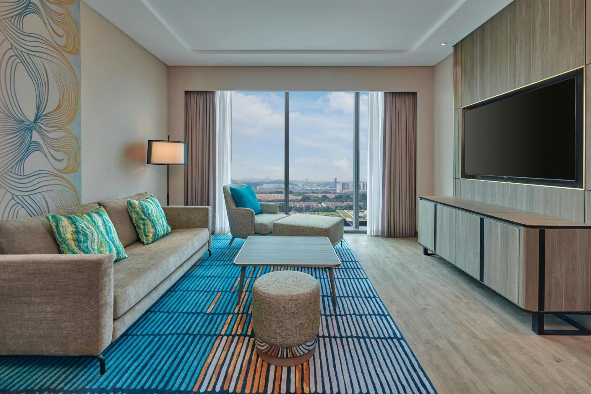 Courtyard By Marriott